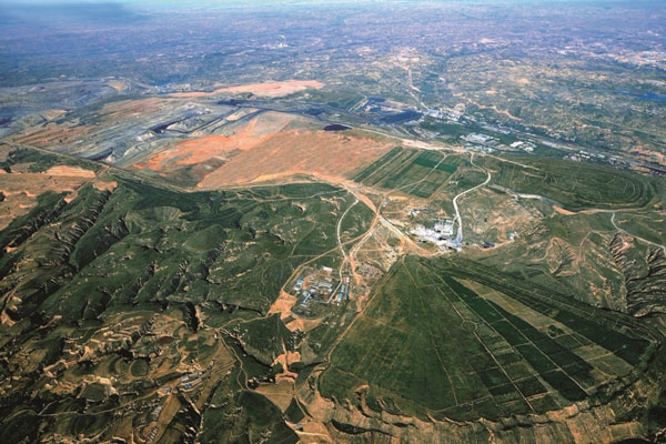 推動(dòng)綠色礦山建設(shè)，紅星破碎機(jī)廠家鼎力相助