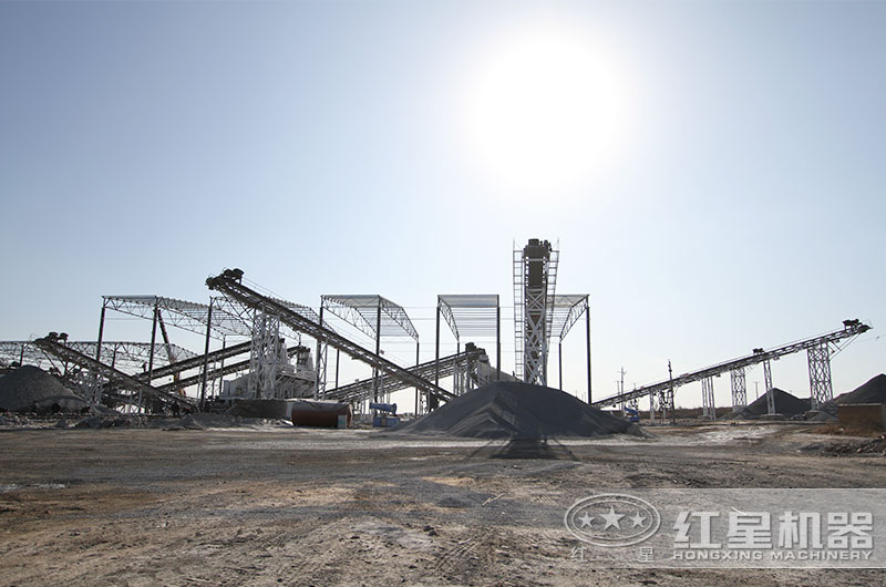 一套機(jī)制砂機(jī)器多少錢(qián)？有沒(méi)有現(xiàn)場(chǎng)工作視頻